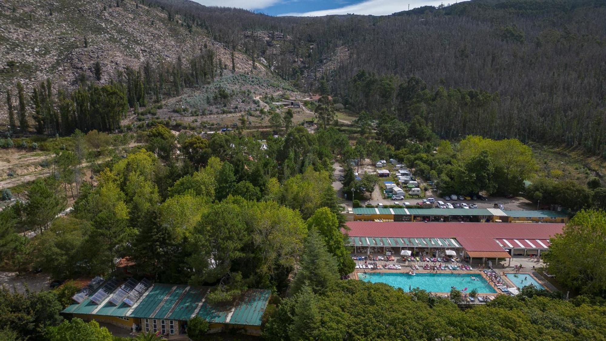 Camping Rural Ria De Arosa 2 Ribeira Esterno foto