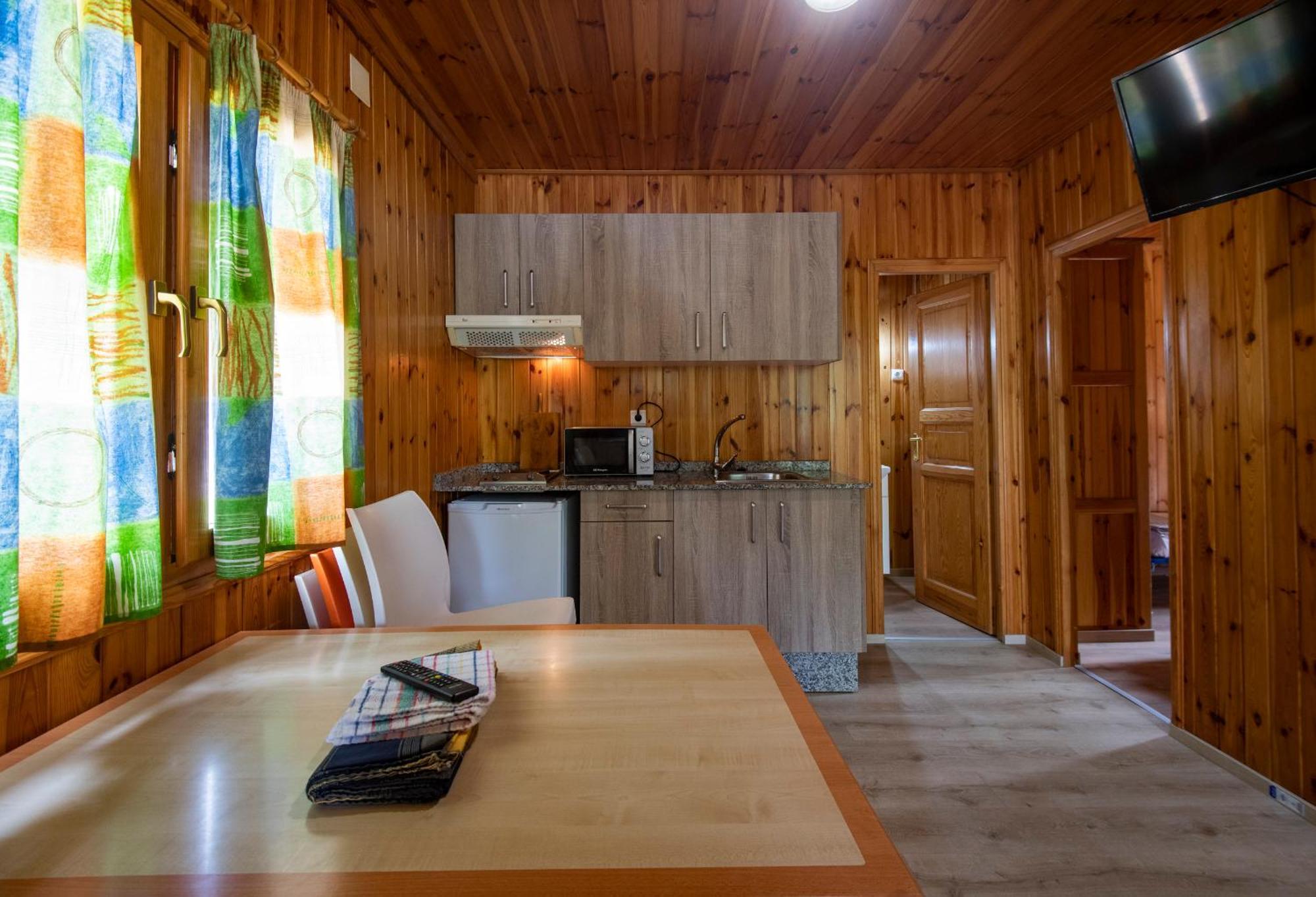 Camping Rural Ria De Arosa 2 Ribeira Esterno foto