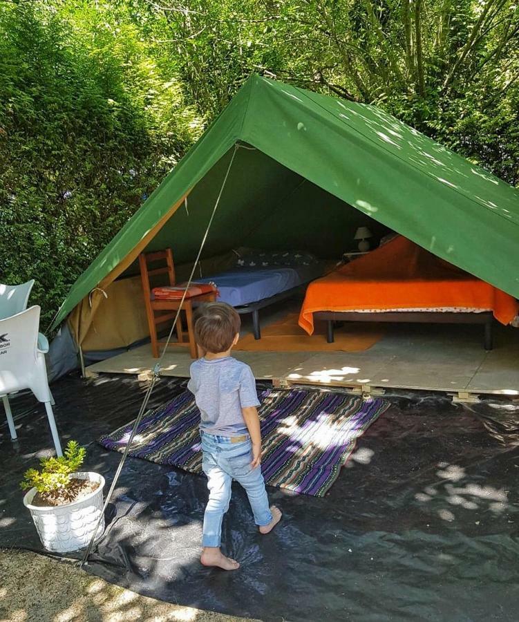 Camping Rural Ria De Arosa 2 Ribeira Esterno foto